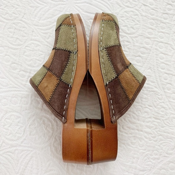 🔥‎ Swedish Hasbeens Suede Patch Clog in Patchwork Suede - Picture 3 of 7